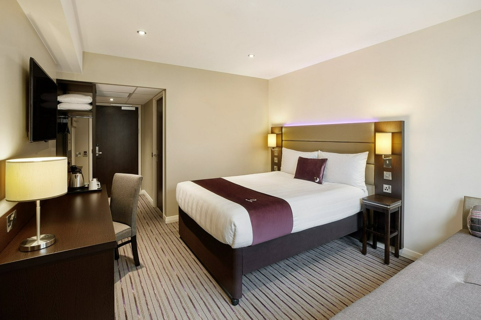 Premier Inn double bedroom